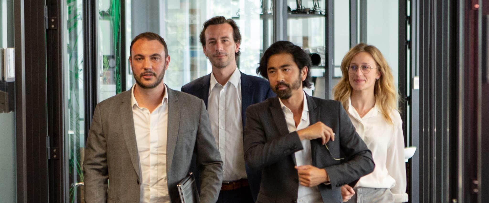 Équipe Ambriva experts gestion du risque de change entreprise